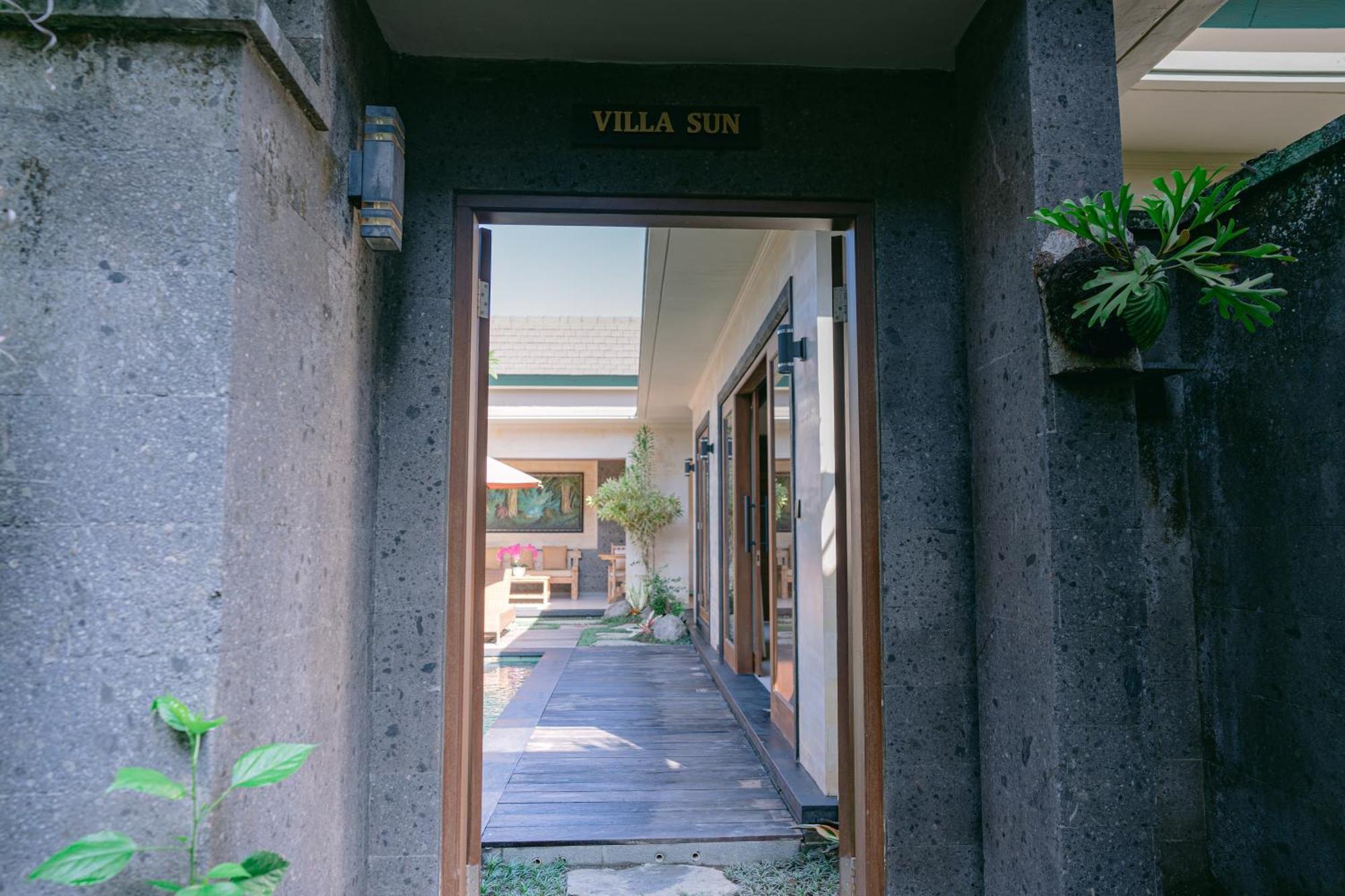 2 Seasons Villa Sun - Luxury With Private Pool Ubud  Exterior photo